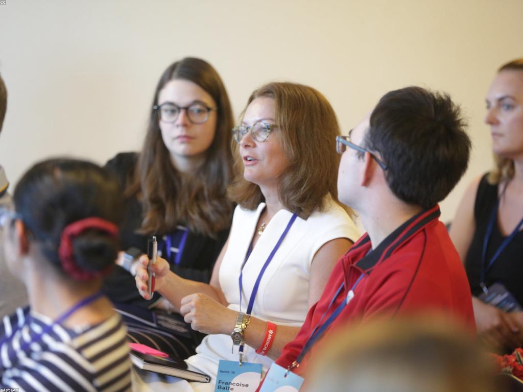 សារៈសំខាន់នៃសំណួរបន្ថែមក្នុងការប្រាស្រ័យទាក់ទង