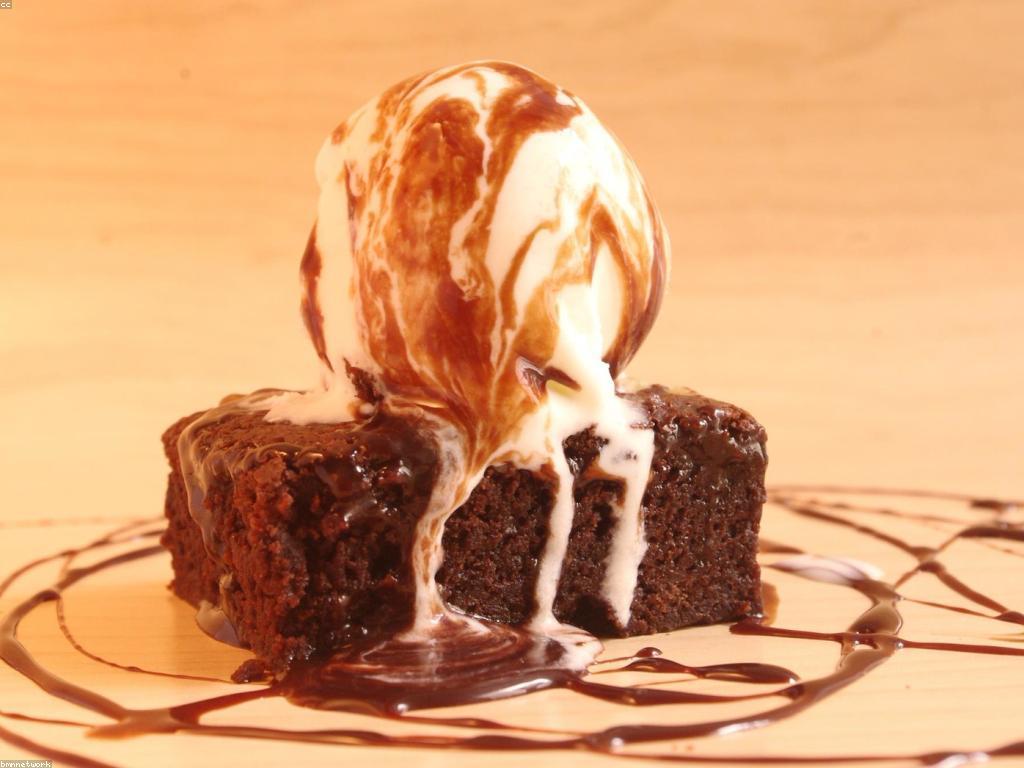 ព័ត៌មានស្លត និងគន្លងថ្មីៗ