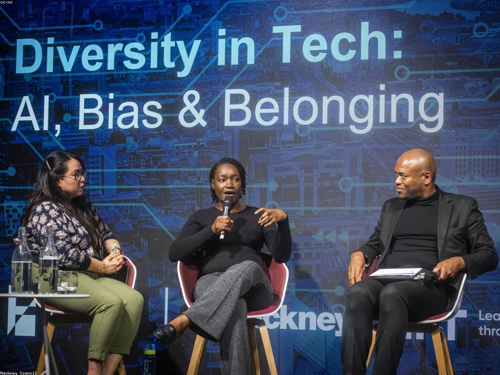 ផលប៉ះពាល់នៃព័ត៌មានស្លតលើសេដ្ឋកិច្ច