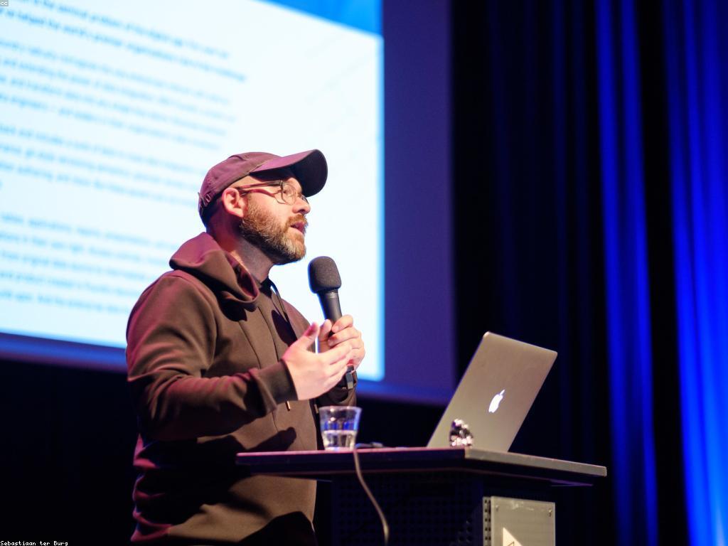 ផលប៉ះពាល់នៃព័ត៌មានស្លតលើបច្ចេកវិទ្យា