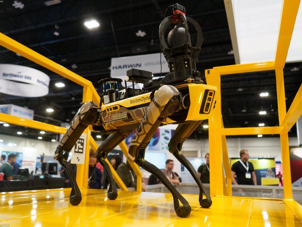 សំណួរបន្ថែម៖ ការប្រកួតប្រជែងនិងការលើកកម្ពស់គមនាគមន៍