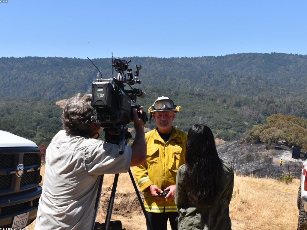 ព័ត៌មានស្លត៖ ការអភិវឌ្ឍន៍ និងកំណែប្រែ
